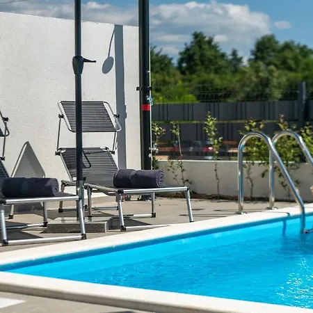 Tatil Evi Lara Nova Vas *