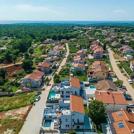 Lara Nova Vas * Poreč